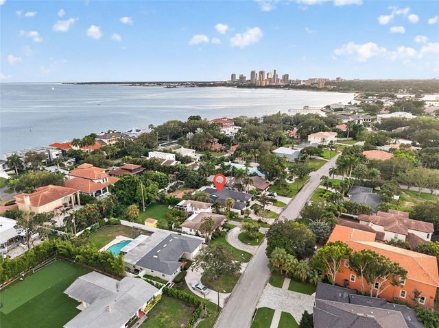 219 MIRAMAR BOULEVARD NE, St Petersburg, FL 33704