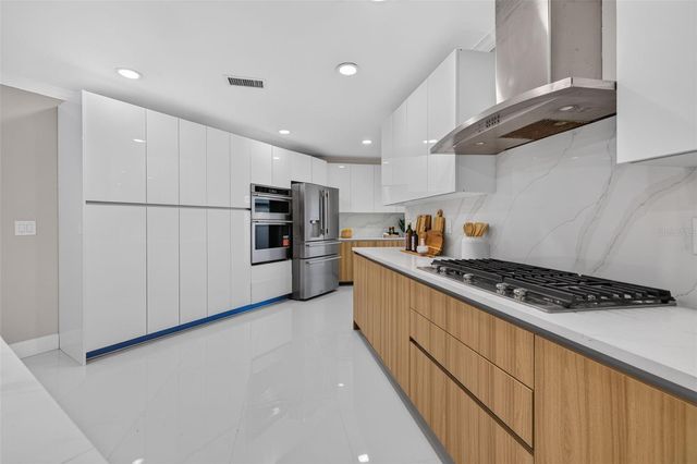 219 MIRAMAR BOULEVARD NE, St Petersburg, FL 33704