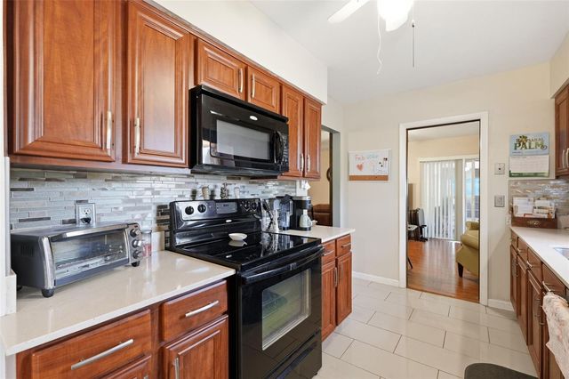 14403 BRENTWOOD DRIVE, Tampa, FL 33618