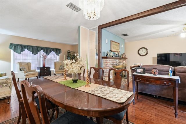 14403 BRENTWOOD DRIVE, Tampa, FL 33618