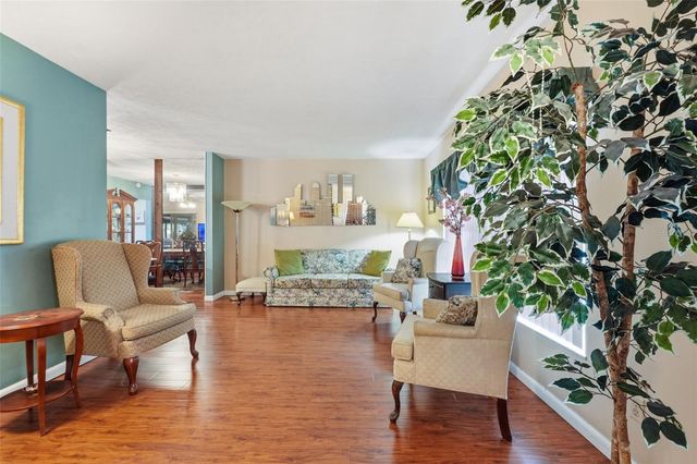 14403 BRENTWOOD DRIVE, Tampa, FL 33618