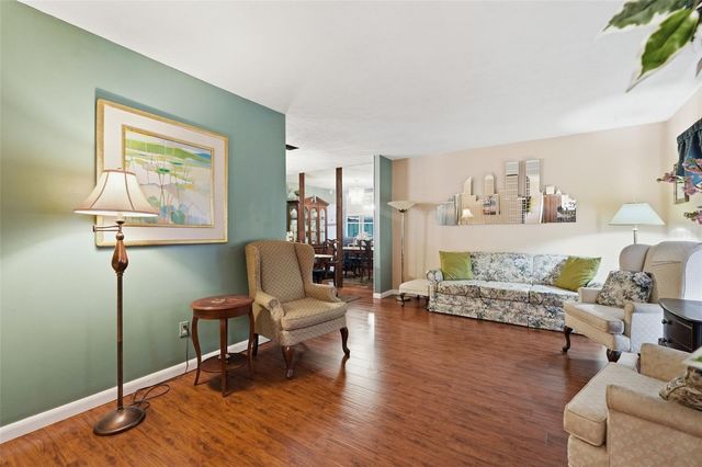 14403 BRENTWOOD DRIVE, Tampa, FL 33618