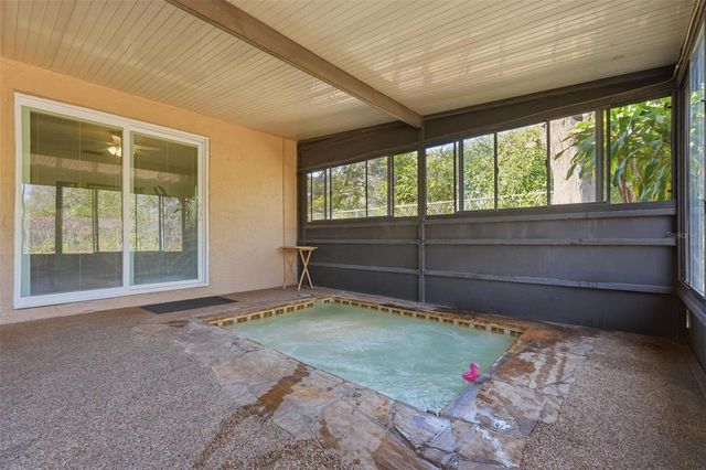 14403 BRENTWOOD DRIVE, Tampa, FL 33618