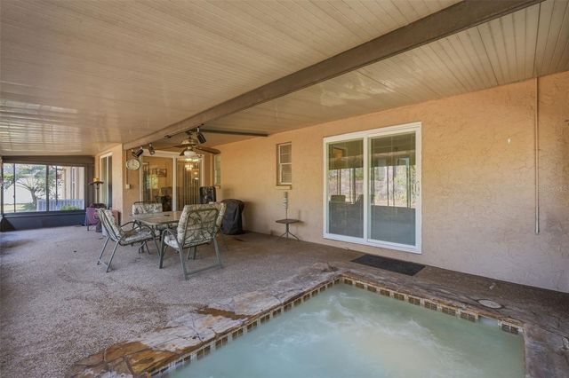 14403 BRENTWOOD DRIVE, Tampa, FL 33618