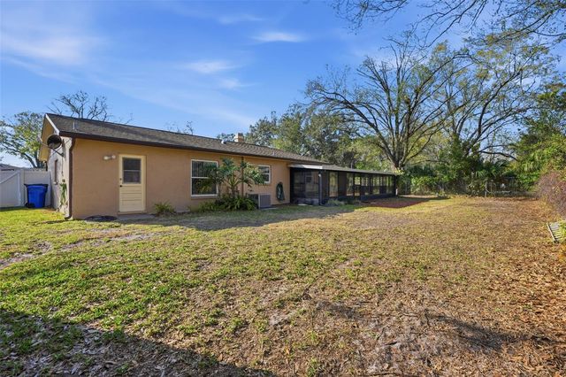 14403 BRENTWOOD DRIVE, Tampa, FL 33618