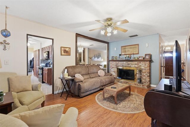 14403 BRENTWOOD DRIVE, Tampa, FL 33618