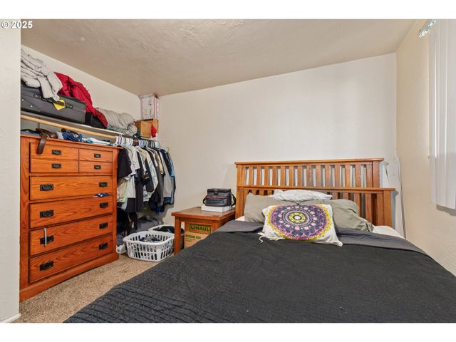 3577 CONCORD St, Eugene, OR 97402