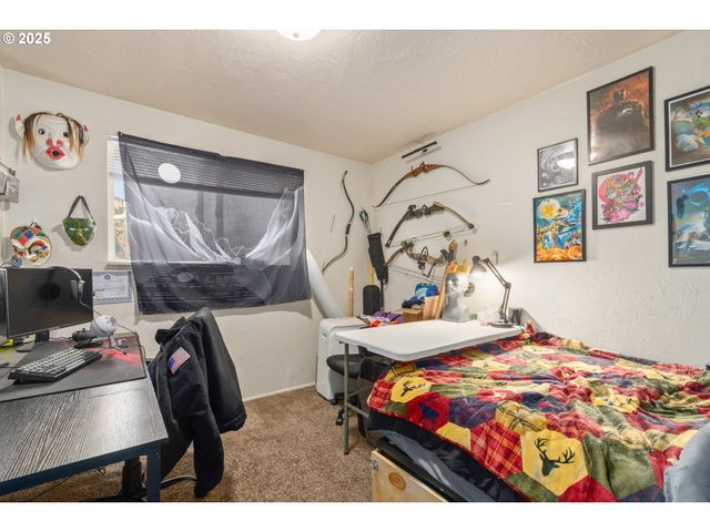 3577 CONCORD St, Eugene, OR 97402