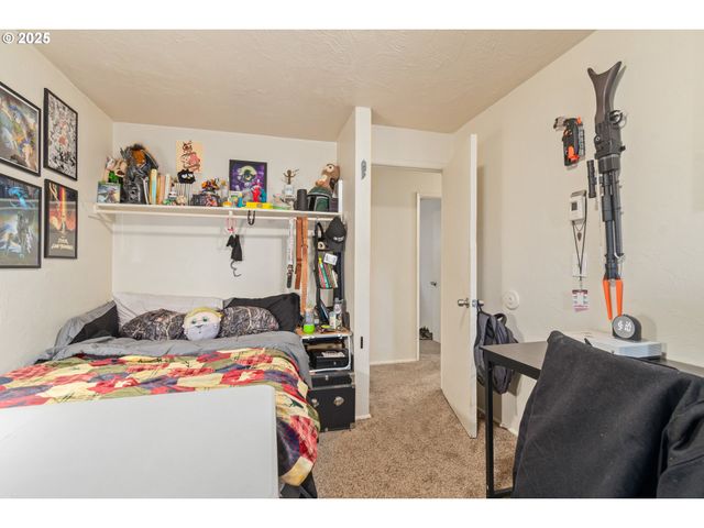 3577 CONCORD St, Eugene, OR 97402