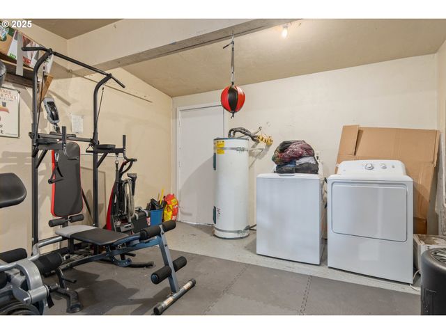 3577 CONCORD St, Eugene, OR 97402