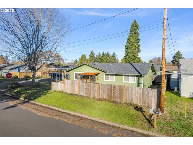 3577 CONCORD St, Eugene, OR 97402