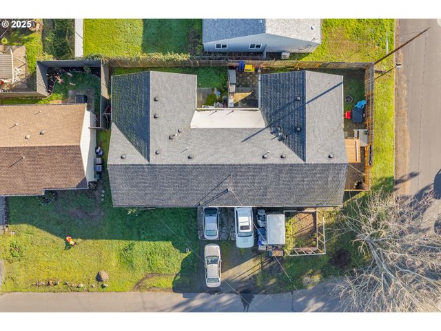 3577 CONCORD St, Eugene, OR 97402