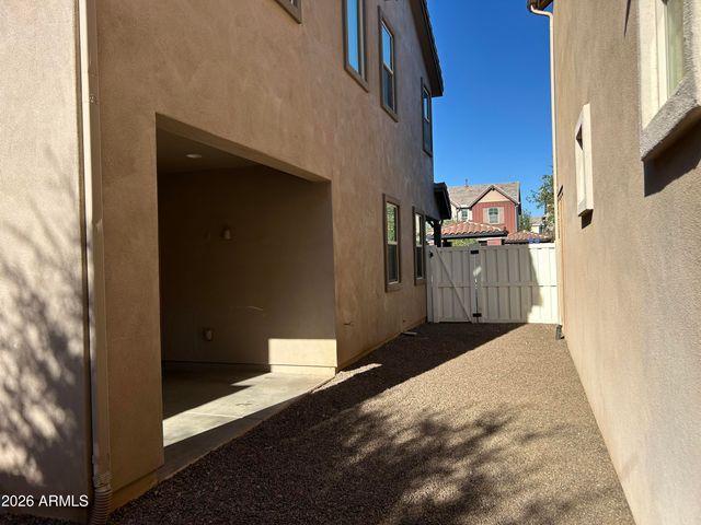 2263 S AGNES Lane, Gilbert, AZ 85295