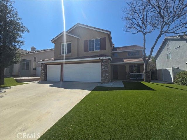 2382 Macbeth Avenue, Corona, CA 92882