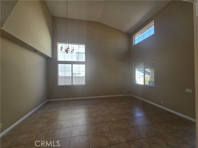 2382 Macbeth Avenue, Corona, CA 92882