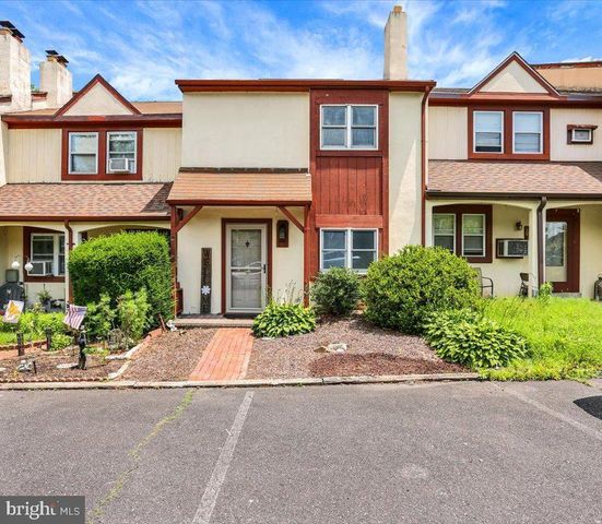 306 WALNUT RIDGE ESTS, Pottstown, PA 19464