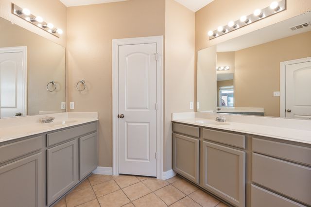 1617 Nighthawk Drive, Little Elm, TX 75068