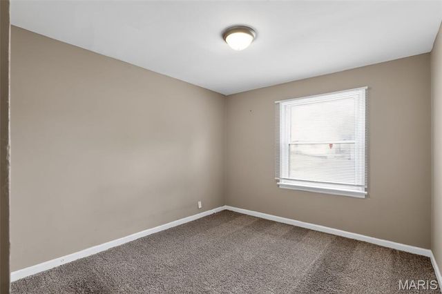 1128 Grenshaw Drive, St Louis, MO 63137