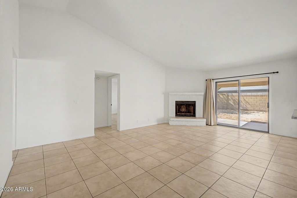 812 W BELL DE MAR Drive, Tempe, AZ 85283 — photo 5