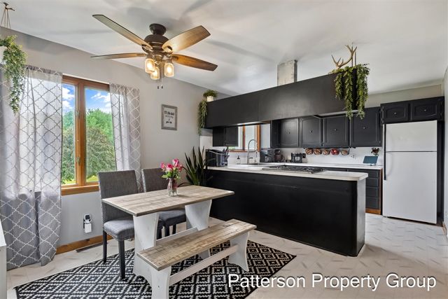 6825 Heights Ravenna Road, Fruitport, MI 49415