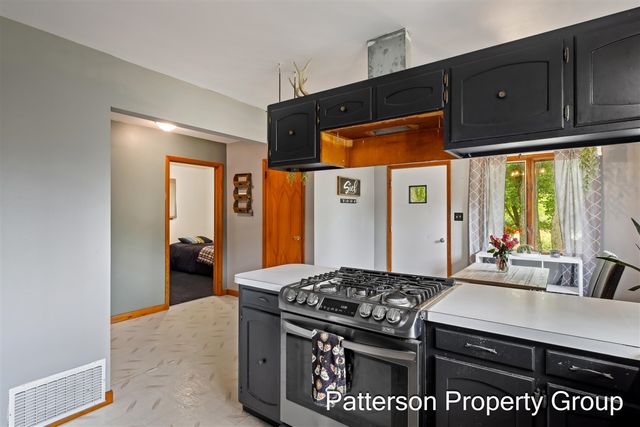 6825 Heights Ravenna Road, Fruitport, MI 49415