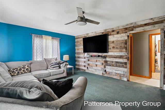 6825 Heights Ravenna Road, Fruitport, MI 49415