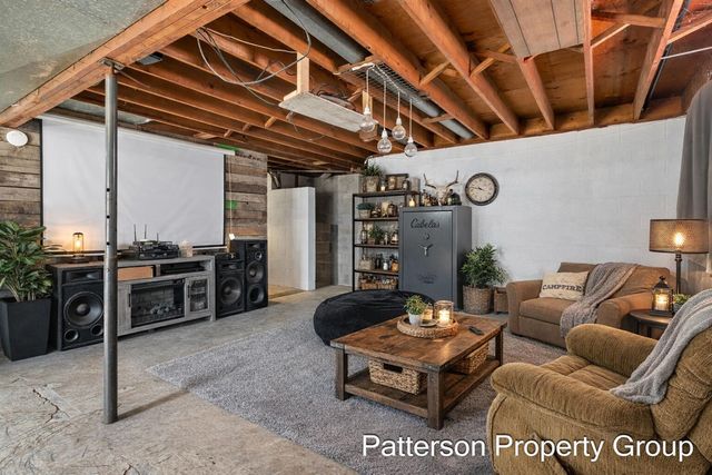 6825 Heights Ravenna Road, Fruitport, MI 49415