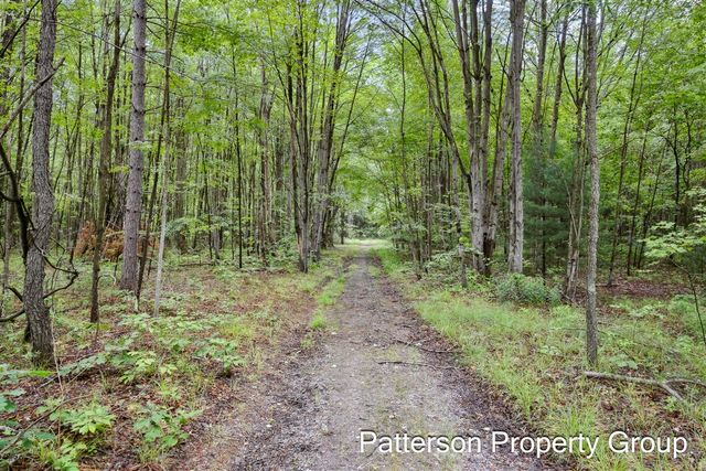 6825 Heights Ravenna Road, Fruitport, MI 49415