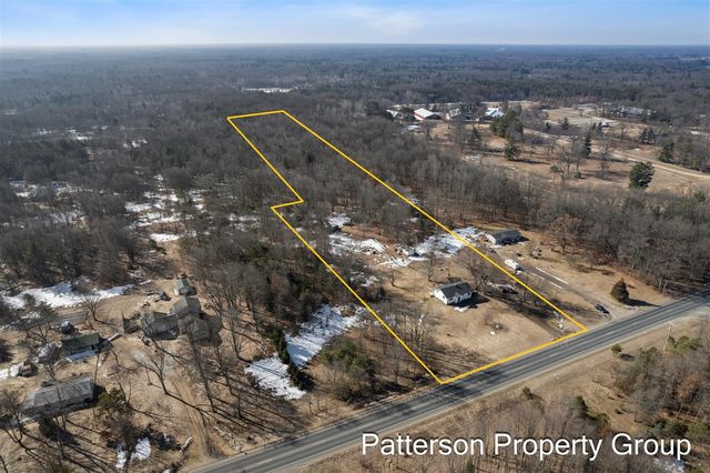 6825 Heights Ravenna Road, Fruitport, MI 49415