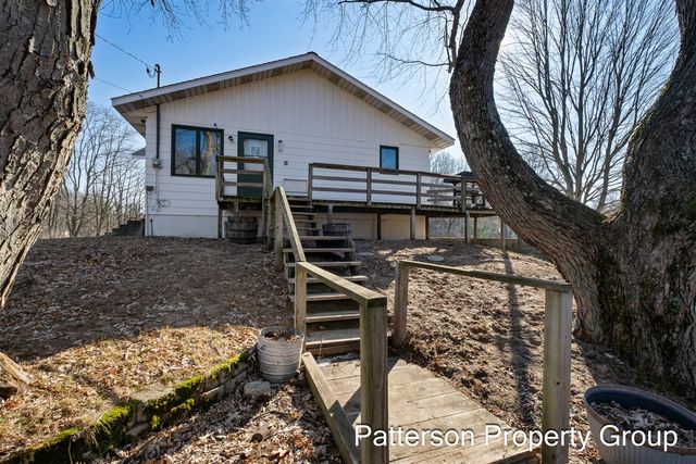 6825 Heights Ravenna Road, Fruitport, MI 49415