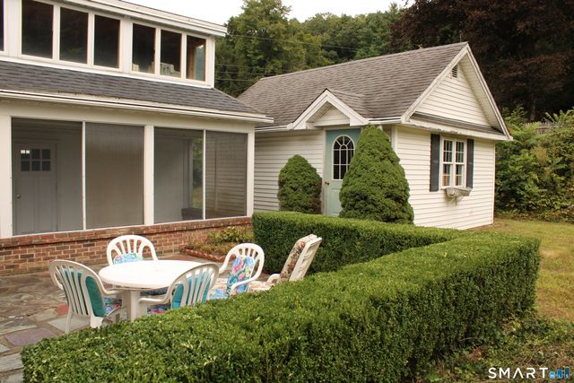 70 Woodside Avenue, Oxford, CT 06478