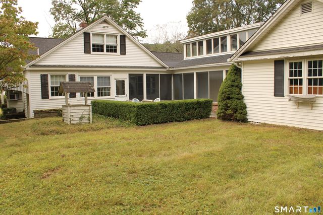 70 Woodside Avenue, Oxford, CT 06478