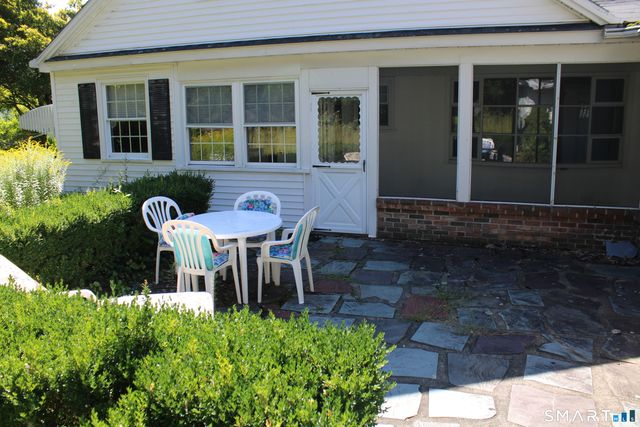 70 Woodside Avenue, Oxford, CT 06478