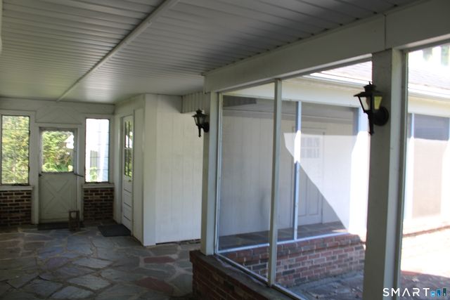 70 Woodside Avenue, Oxford, CT 06478