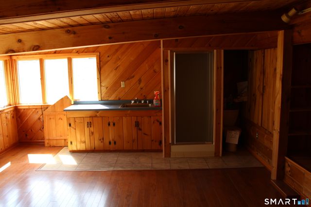 70 Woodside Avenue, Oxford, CT 06478
