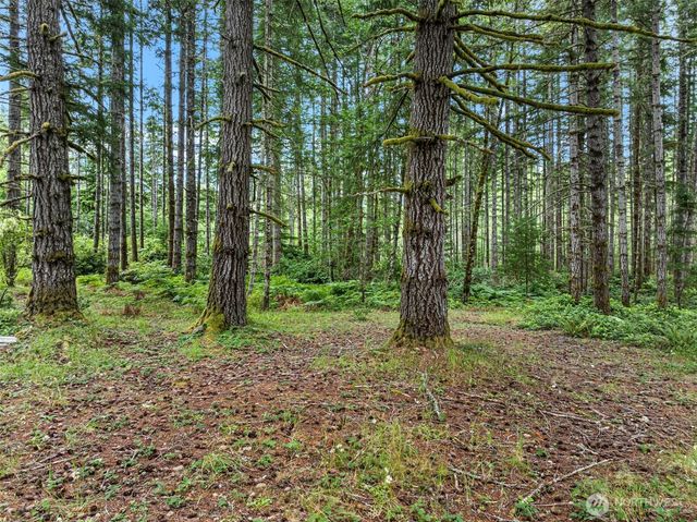 14845 W Harvest Lane, Seabeck, WA 98380