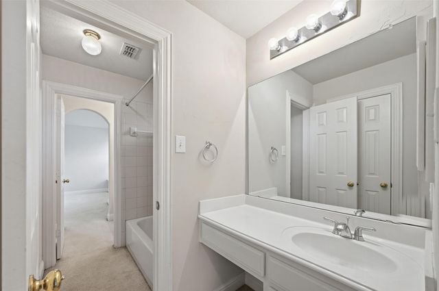 222 River Birch Trail, Garland, TX 75040