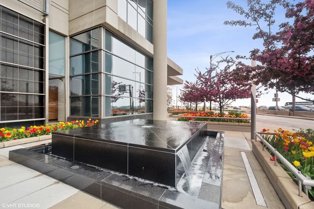 600 N LAKE SHORE Drive 1808, Chicago, IL 60611