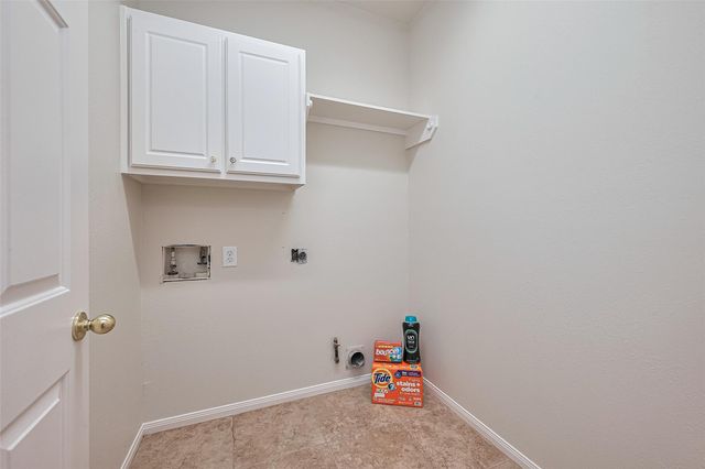 5165 Greenwater Drive, Willis, TX 77318