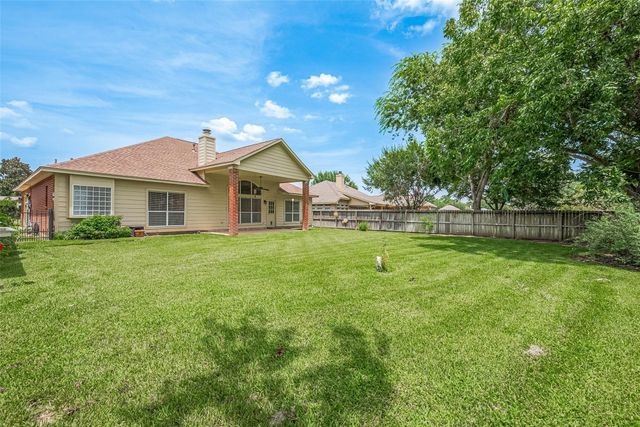 5165 Greenwater Drive, Willis, TX 77318