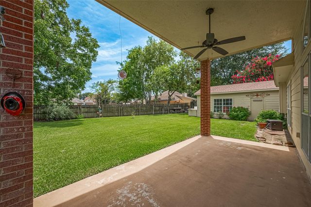 5165 Greenwater Drive, Willis, TX 77318