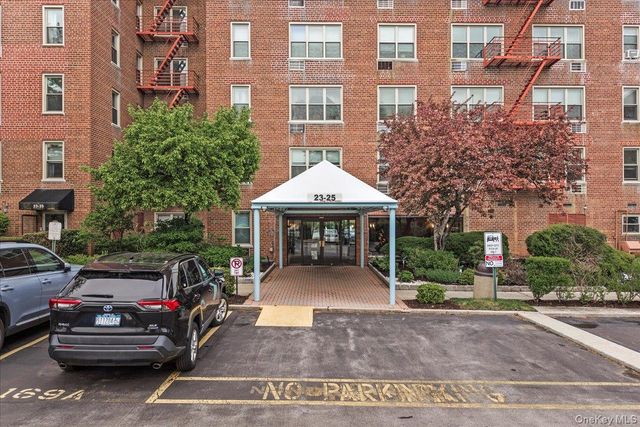 2325 Bell Boulevard 2A, Bayside, NY 11360