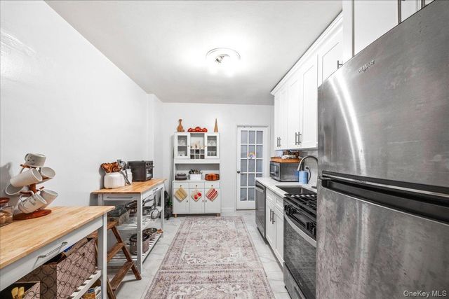 2325 Bell Boulevard 2A, Bayside, NY 11360