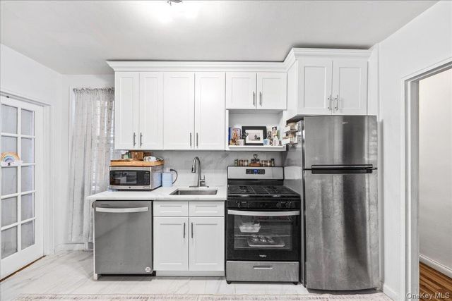 2325 Bell Boulevard 2A, Bayside, NY 11360
