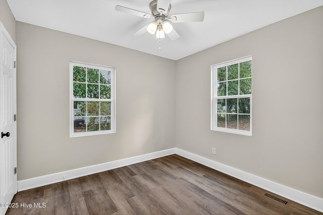 122 Sherwood Road, Jacksonville, NC 28540
