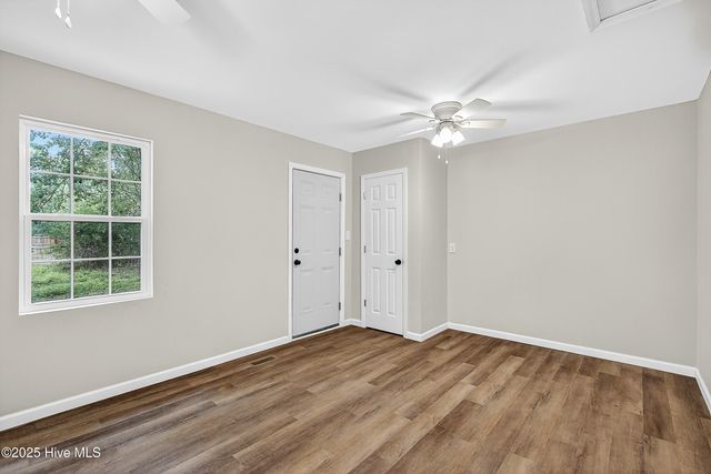 122 Sherwood Road, Jacksonville, NC 28540