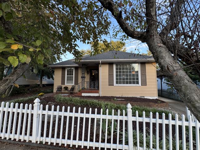 703 Lawrence St, Old Hickory, TN 37138