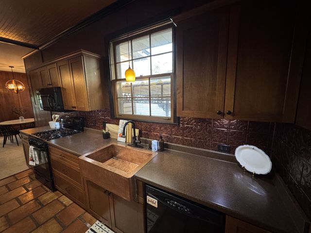 703 Lawrence St, Old Hickory, TN 37138