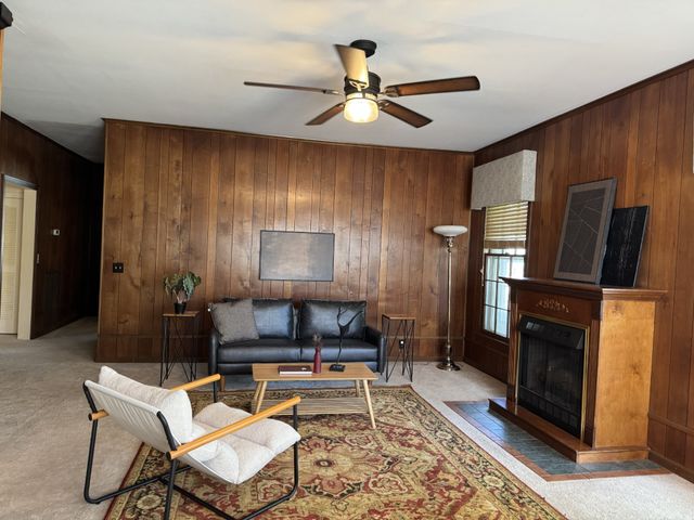 703 Lawrence St, Old Hickory, TN 37138