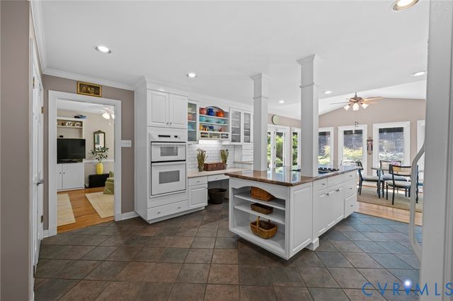 10211 Pepperhill Ln, Henrico, VA 23238